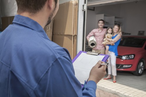 Moving truck service for flats and houses in Bromley